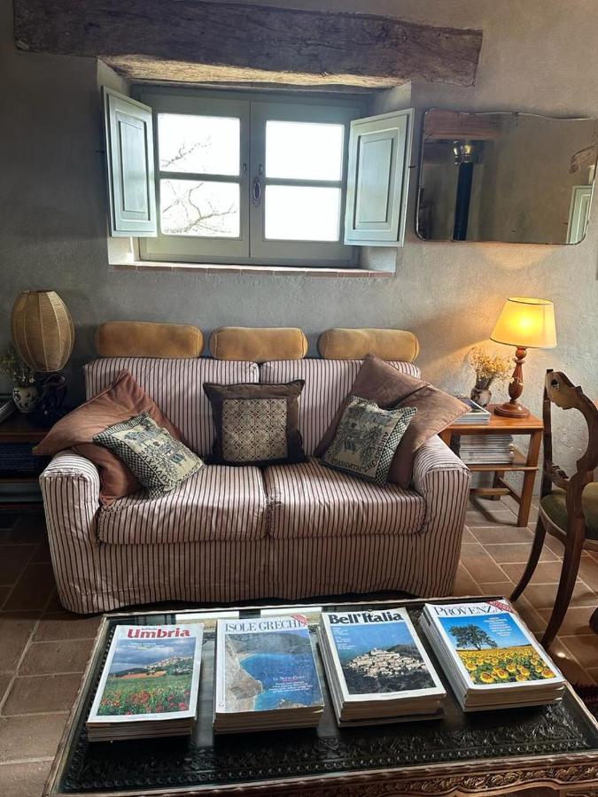 Borgo Cardaneto Bed & Breakfast Montone  Dış mekan fotoğraf